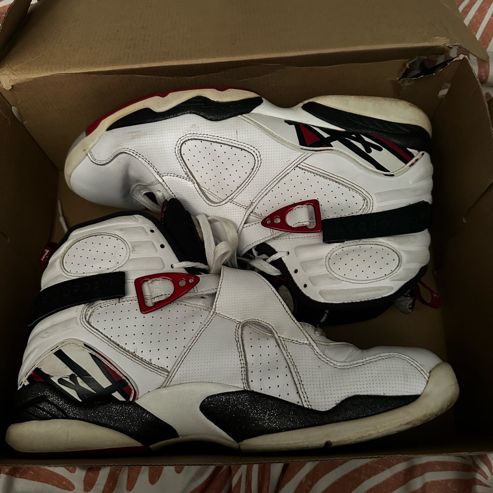 Retro Jordan 8’s